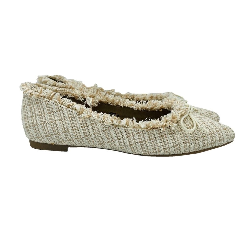 Report Shoes Womens Size 6 Beige Flats Distressed Loafers Pointed Slip On